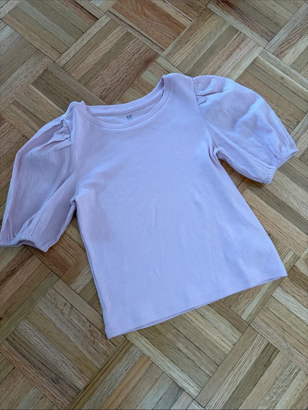 GAP Puff Sleeve Light Pink Top / Tee - Girls Size Medium (8)
